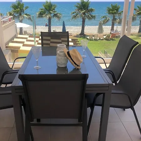 Seafront Escape *