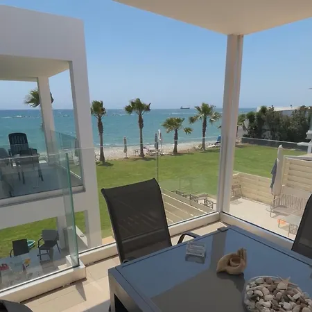 Appartement Seafront Escape Oroklini