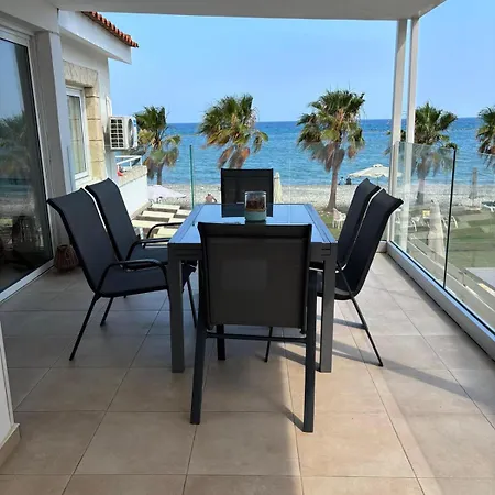 Seafront Escape בורוקליני
