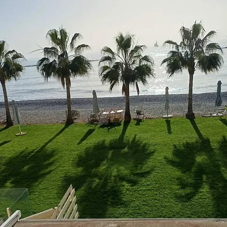 Seafront Escape * Oroklini